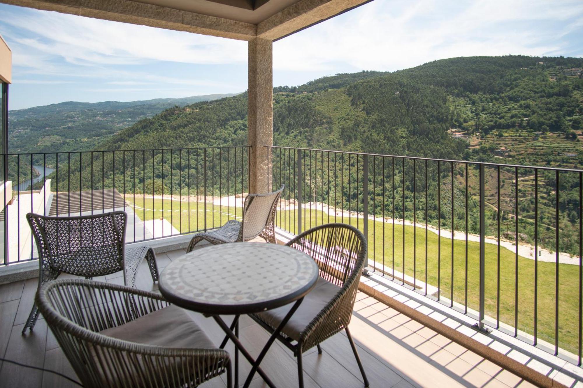 Quinta De Cabanas Douro Country House Penha Longa Экстерьер фото